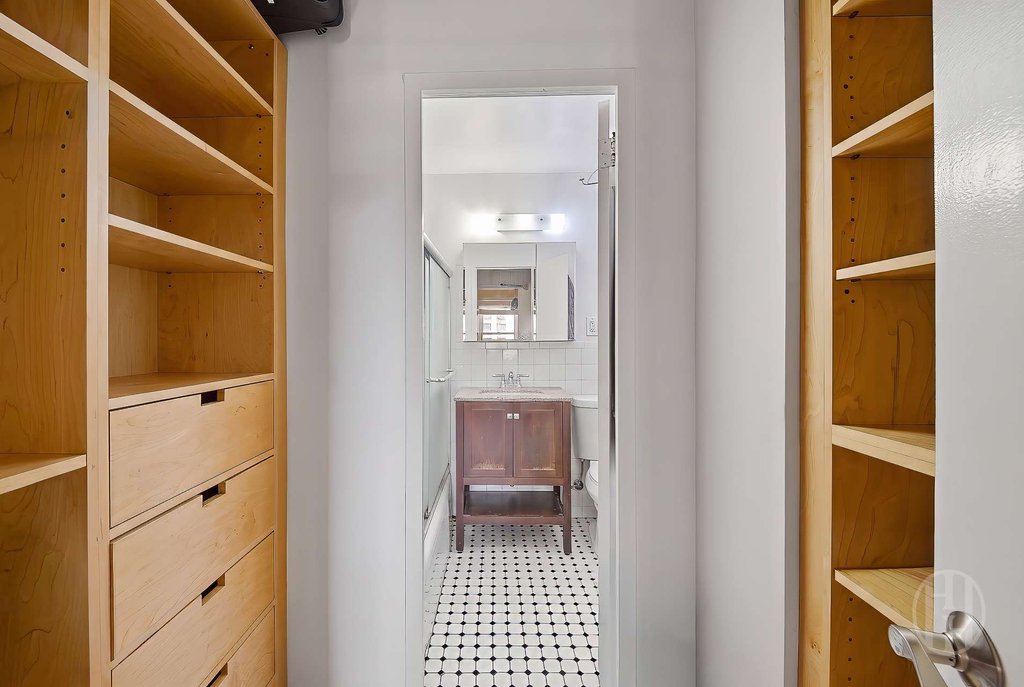 333 East 79th Street, Unit 18T photo 4