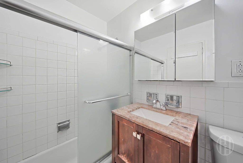 333 East 79th Street, Unit 18T photo 5