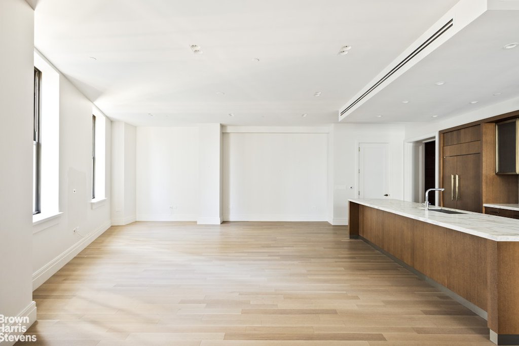 100 Barclay Street, Unit 13K photo 3