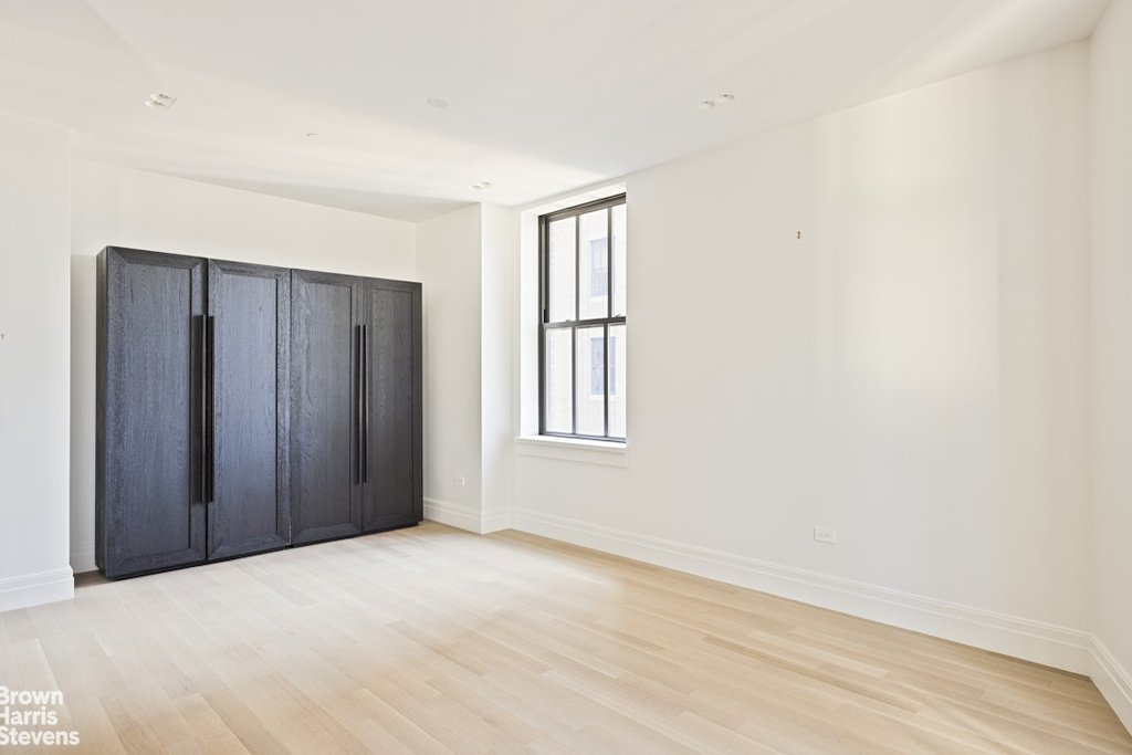 100 Barclay Street, Unit 13K photo 5