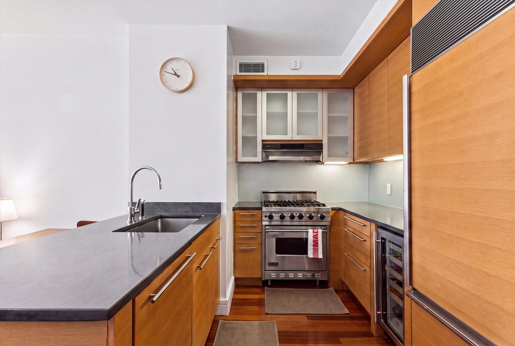 30 West Street, Unit 27D photo 6