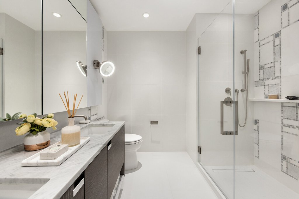 1 City Point, Unit 15E photo 6