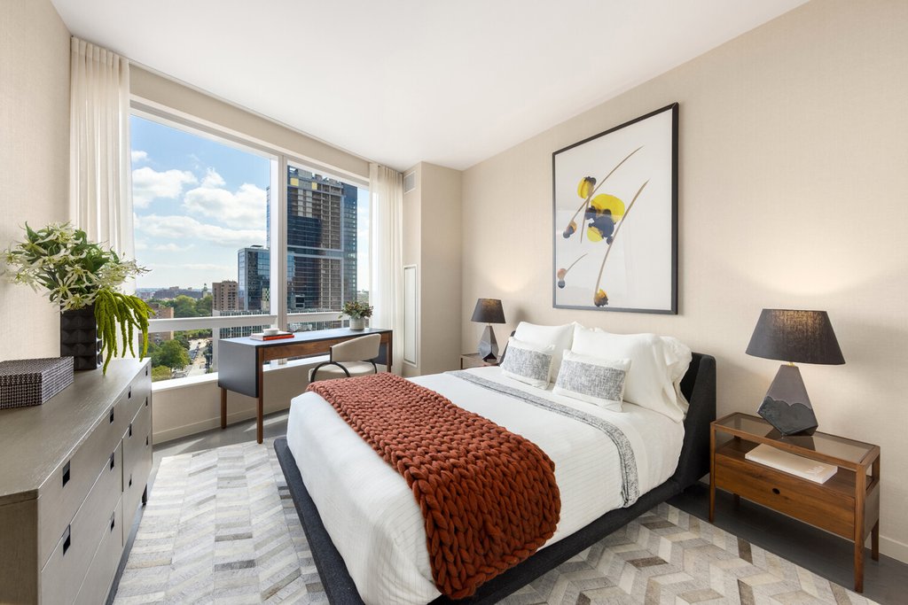 1 City Point, Unit 15E photo 7