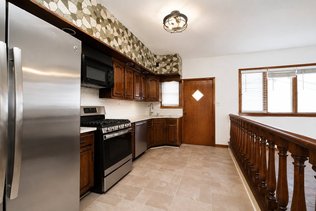 1829 West 10th Street – For Sale photo 5