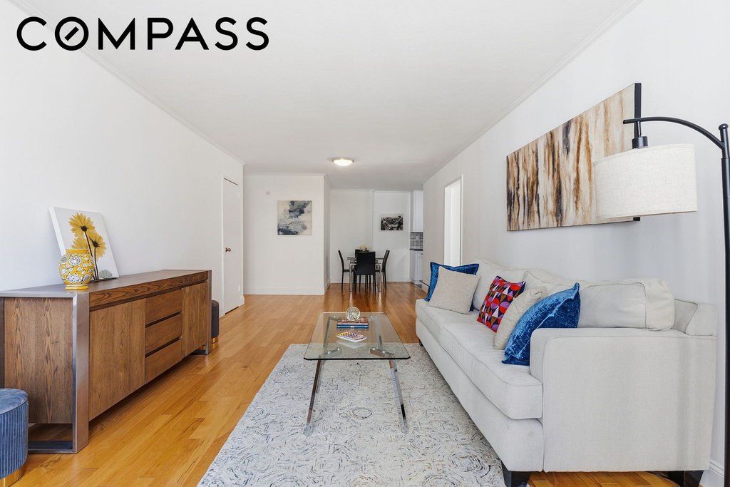 2025 Broadway, Unit 5A photo 2