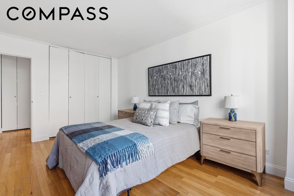 2025 Broadway, Unit 5A photo 6
