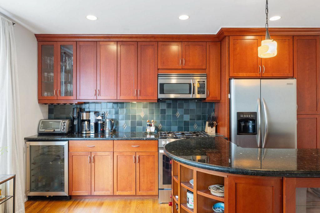 342 East 53rd Street, Unit 6GH photo 2