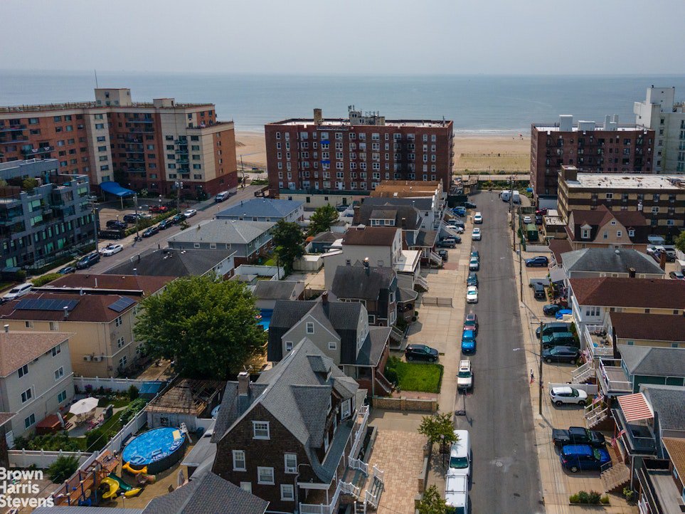 181 Beach 117th Street, Unit 3 photo 26