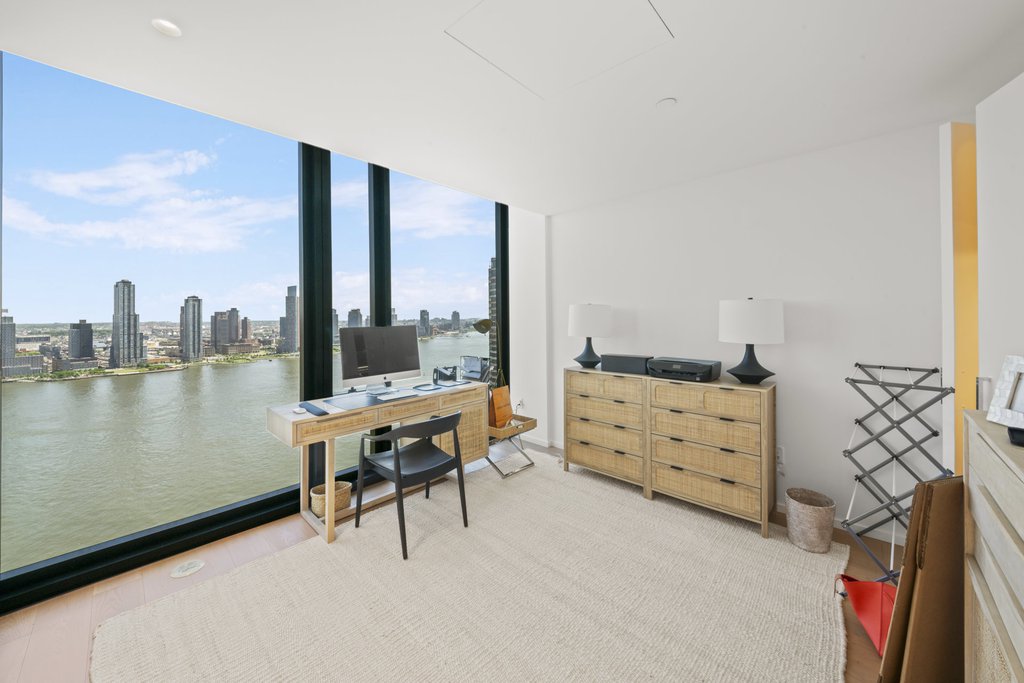 695 First Avenue, Unit 31D