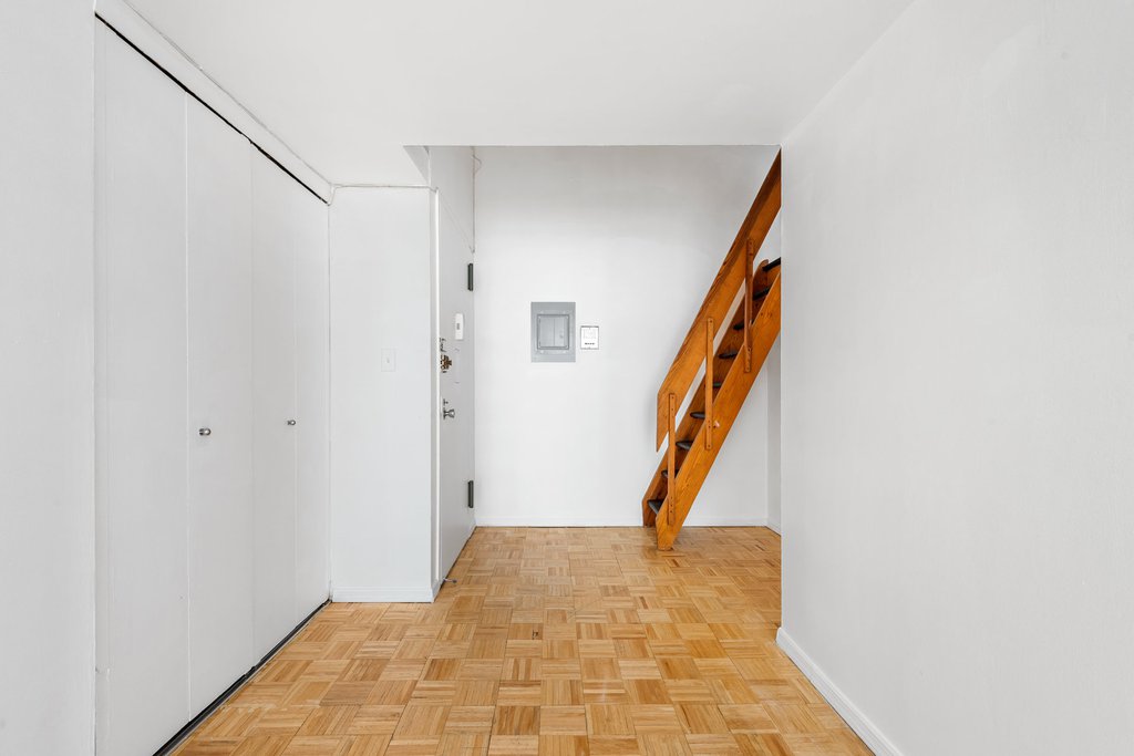 350 East 62nd Street, Unit 2T photo 9