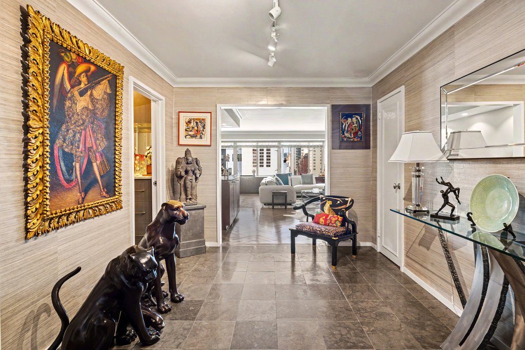 200 East 57th Street, Unit 17G photo 3