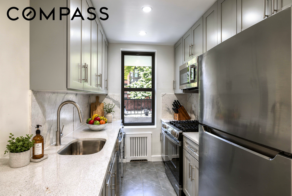 61 Martense Street, Unit 1D photo 5