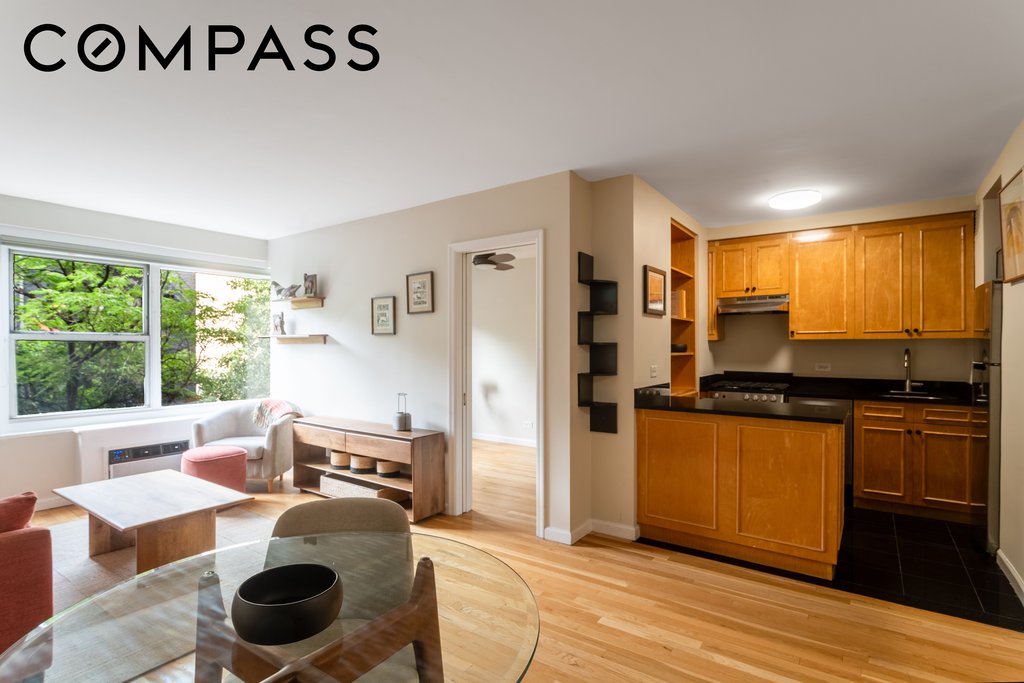 440 East 79th Street, Unit 4M photo 4