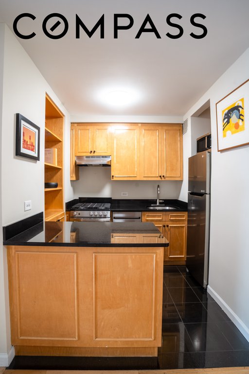 440 East 79th Street, Unit 4M photo 6