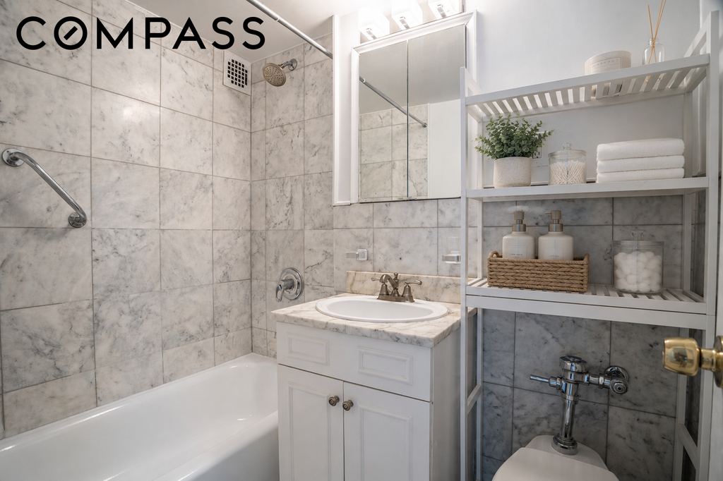 440 East 79th Street, Unit 4M photo 10
