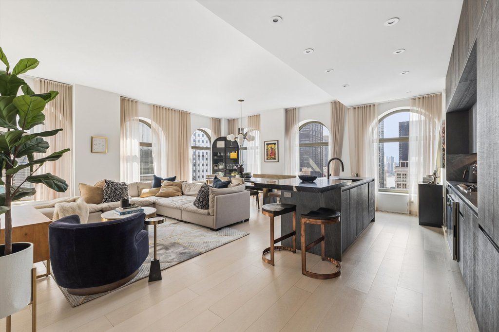 130 William Street, Unit 37E