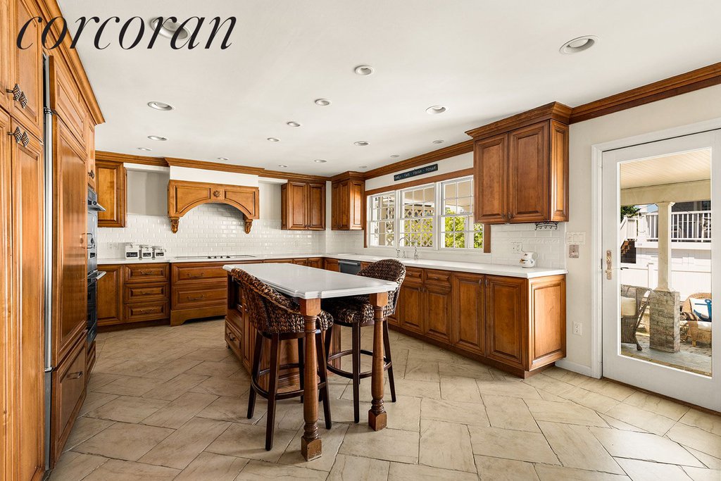 1-09 Beach 221st Street – For Sale photo 4