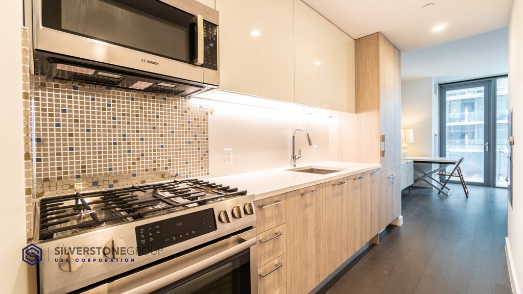 131-03 40th Road, Unit 10B photo 9