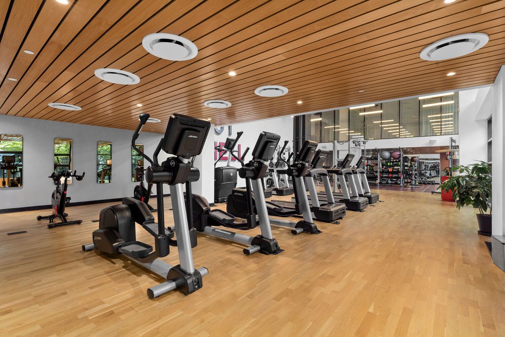 547 West 47th Street, Unit 811 photo 14