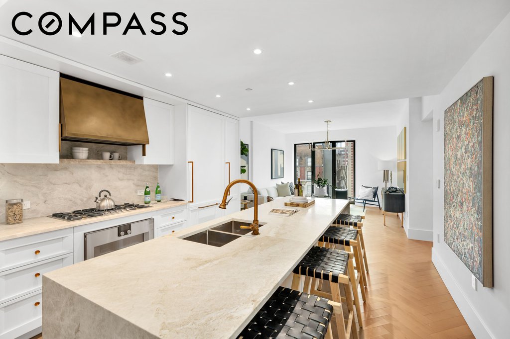 2505 Broadway, Unit 7C photo 2