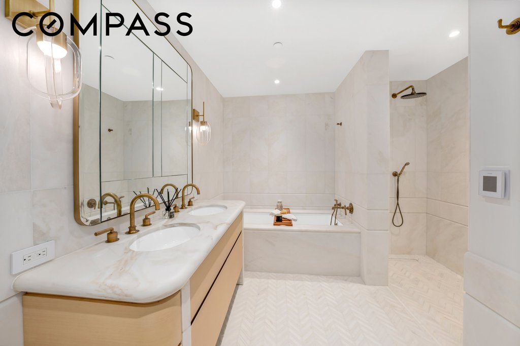 2505 Broadway, Unit 7C photo 9