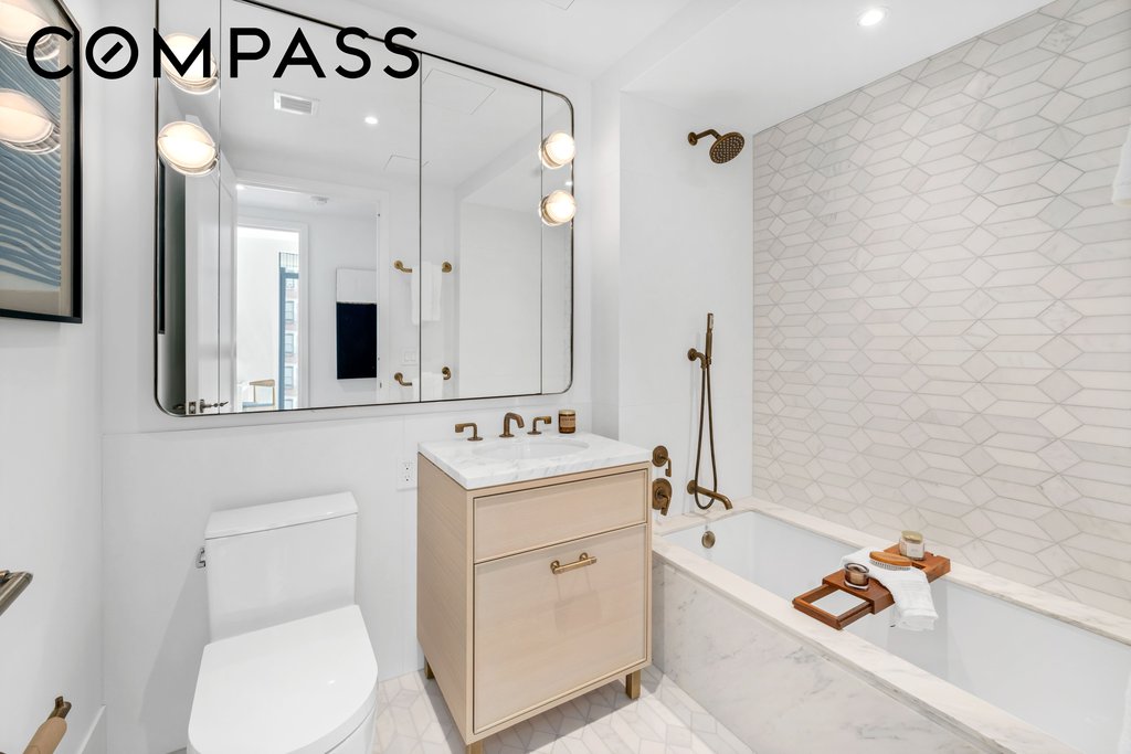 2505 Broadway, Unit 7C photo 11