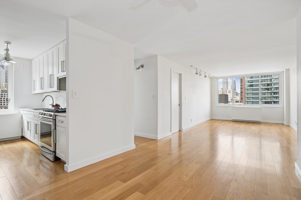 245 East 54th Street, Unit 20D photo 11