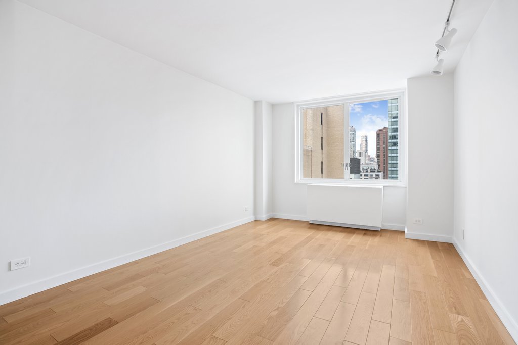245 East 54th Street, Unit 20D photo 13