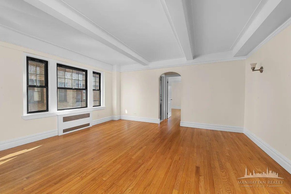 95 Christopher Street, Unit 3J photo 4