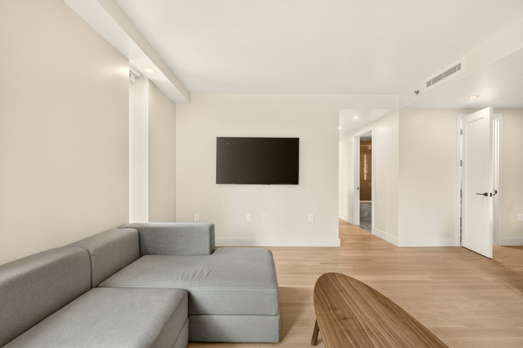 400 West 38th Street, Unit 5GN photo 11