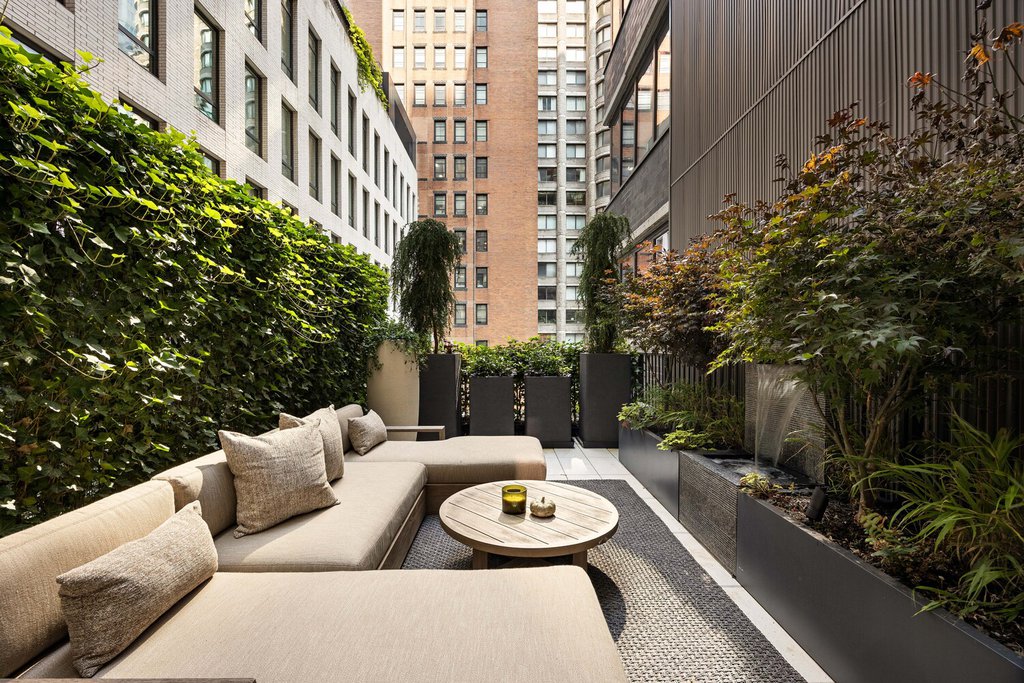 15 West 61st Street, Unit 3D photo 5