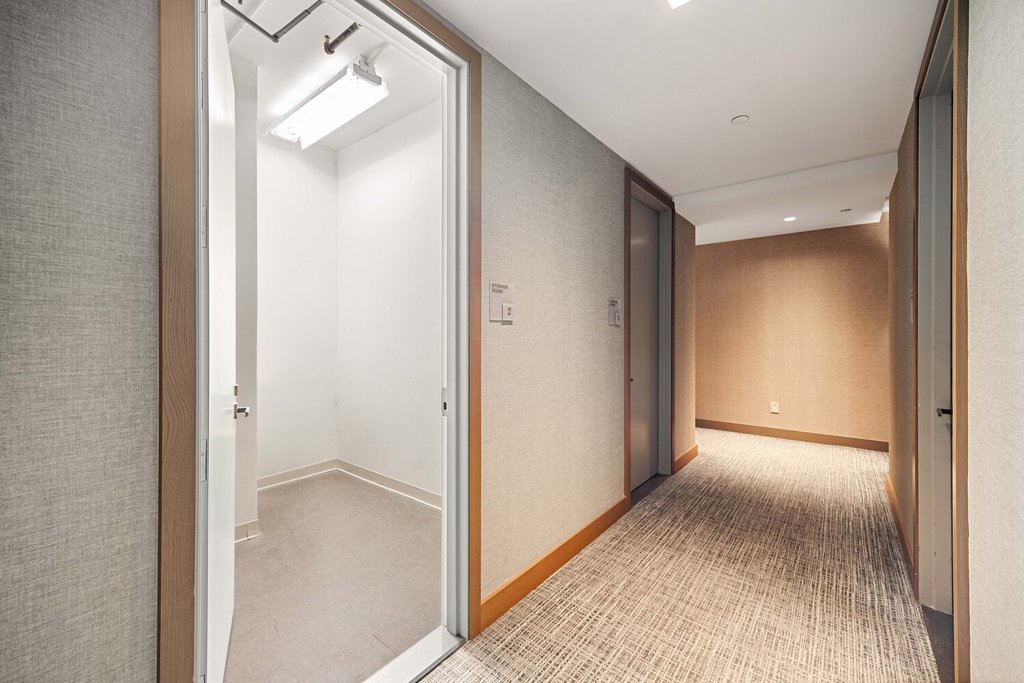 15 West 61st Street, Unit 3D photo 8