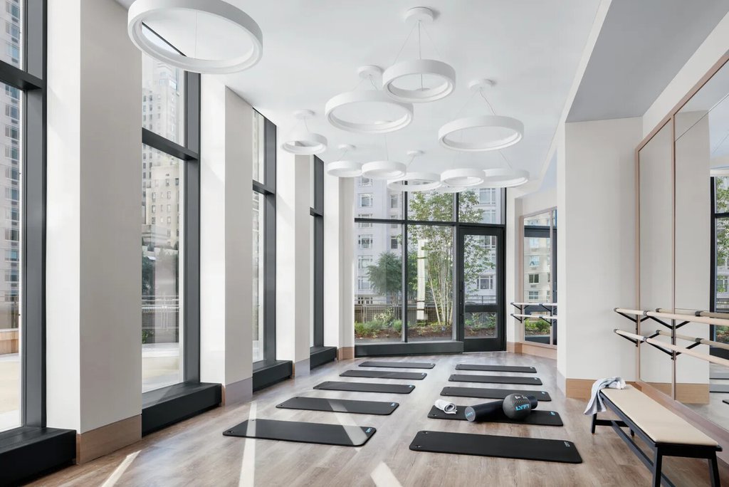 15 West 61st Street, Unit 3D photo 16