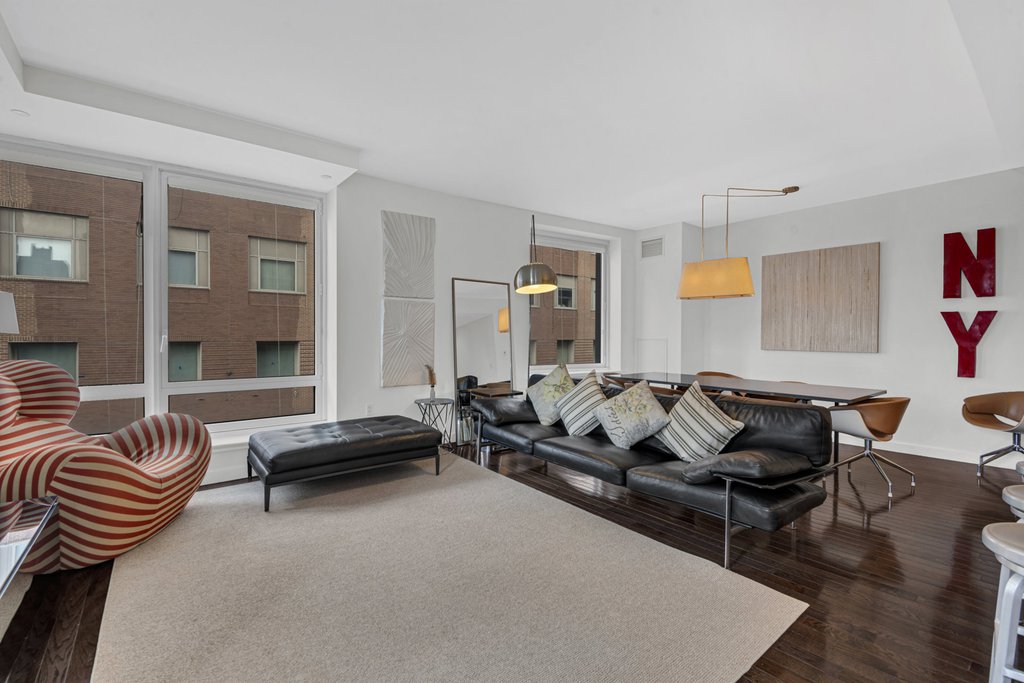 462 West 58th Street, Unit 6B photo 2