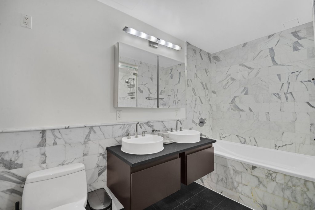 462 West 58th Street, Unit 6B photo 12