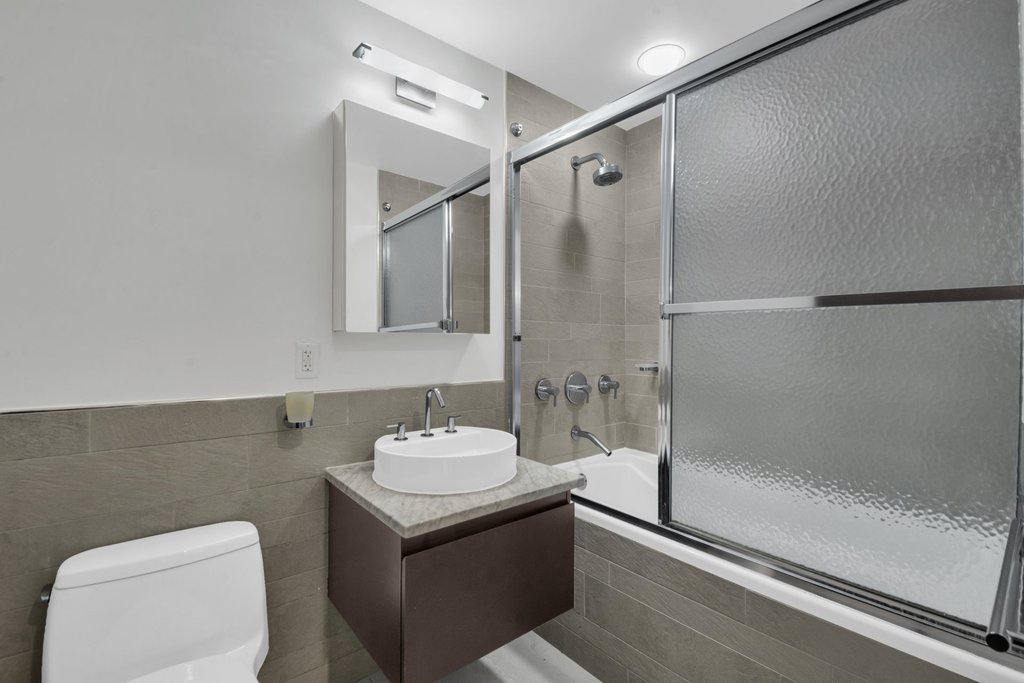 462 West 58th Street, Unit 6B photo 17