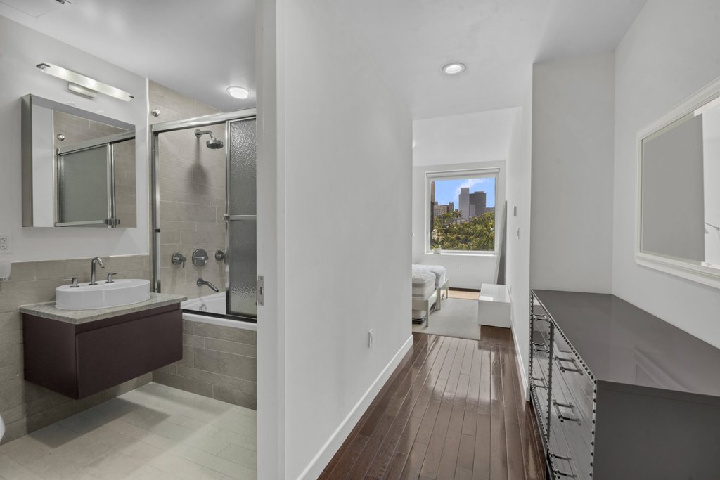462 West 58th Street, Unit 6B photo 19