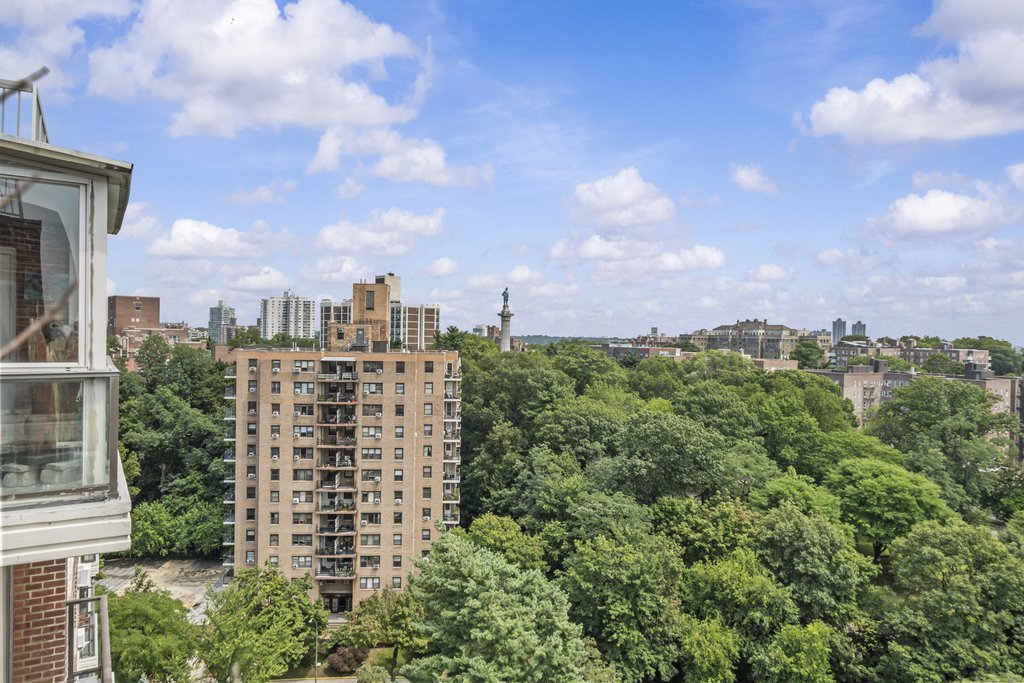 750 Kappock street, Unit 1409 photo 13