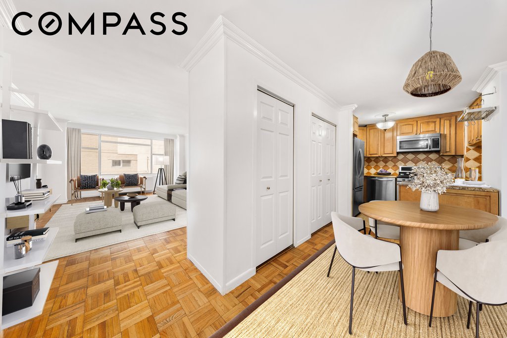 1160 Third Avenue, Unit 3D photo 2
