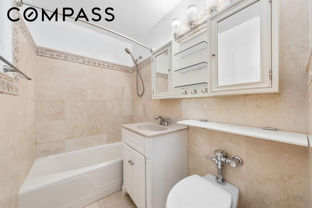 1160 Third Avenue, Unit 3D photo 6