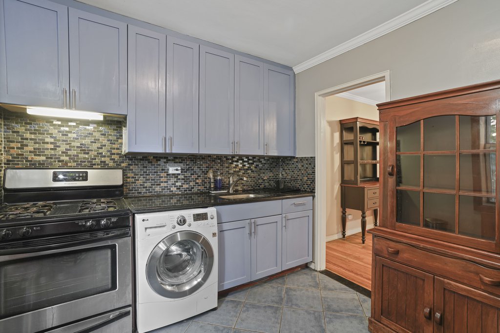 63-11 Queens Boulevard, Unit D24 photo 8