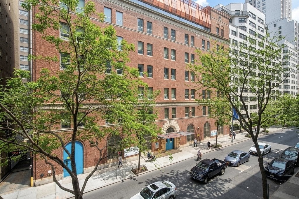 210 East 63rd Street, Unit 4A photo 7