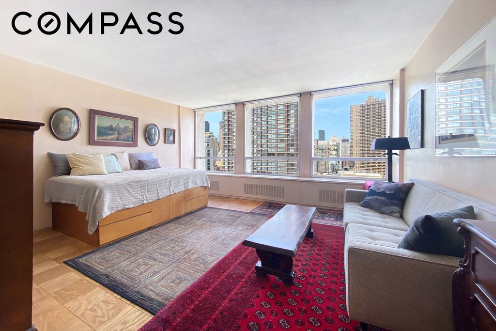 300 East 33rd Street, Unit 21E