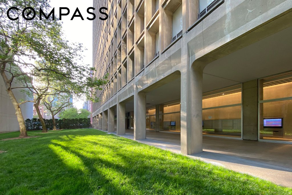 300 East 33rd Street, Unit 21E photo 13