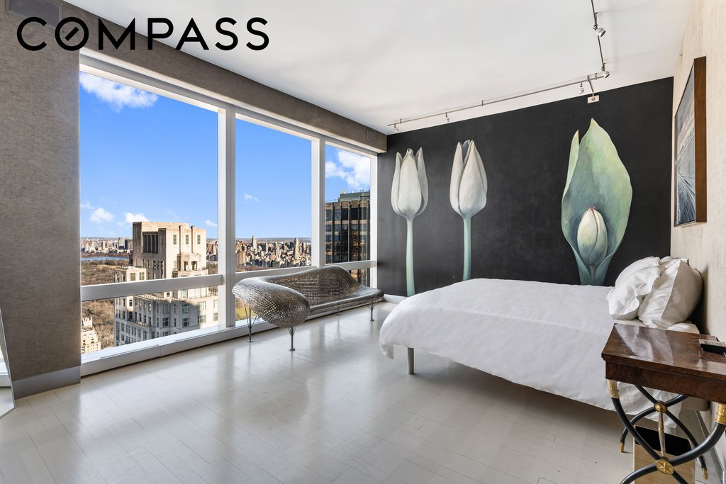 80 Columbus Circle, Unit 67B photo 5