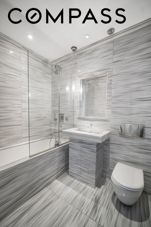 80 Columbus Circle, Unit 67B photo 8