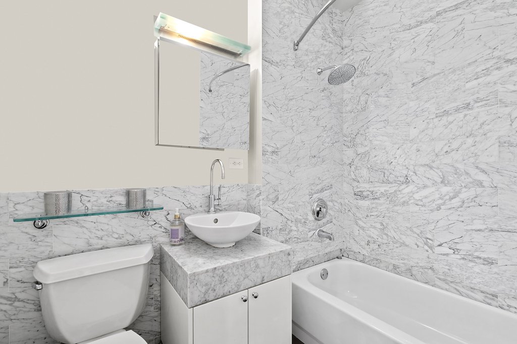 1 Wall Street Court, Unit 1009 photo 9