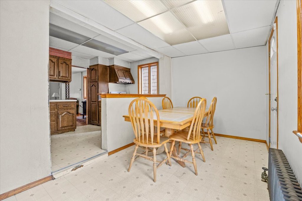 2820 Voorhies Avenue – For Sale photo 9