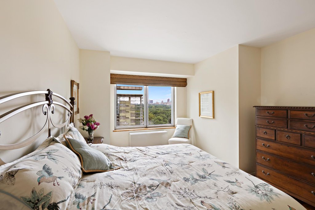 301 West 57th Street, Unit 10C photo 5