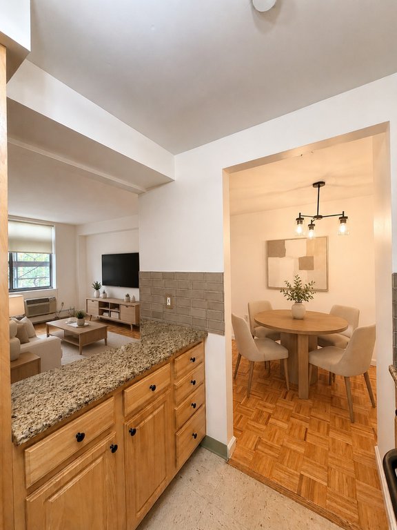 102 Bradhurst Avenue, Unit 602 photo 3